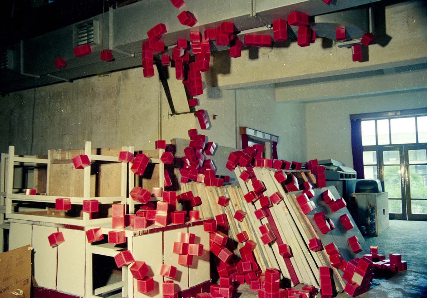 5、连续扩散事态（红盒）-装置之一 Continuously Spreading Event（Red Box）—Installation 1.jpg