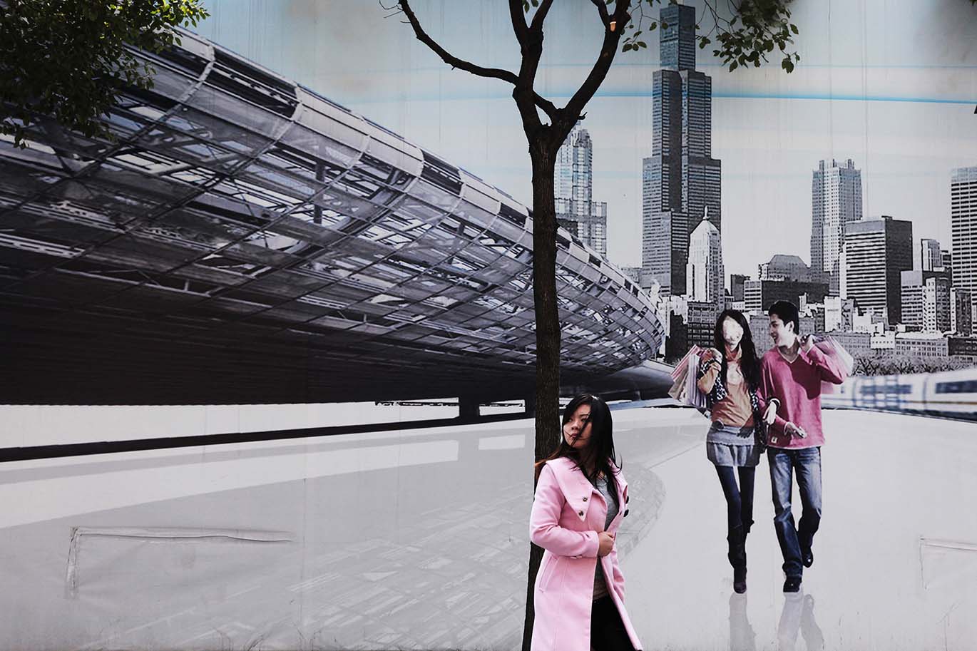 Landscape Wall-Huangxing Rd ,Shanghai 14：10，Apr 4th,2011.jpg