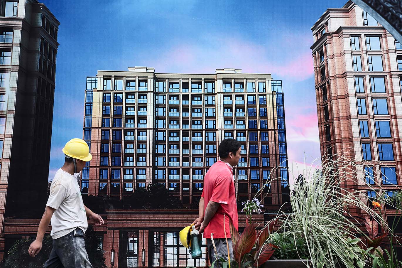 Landscape Wall-South Qianyang Rd,Shanghai 17：19，Jul 8th,2014.jpg